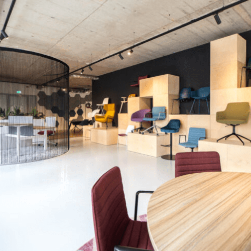 Totaalinrichting showroom Duitsland